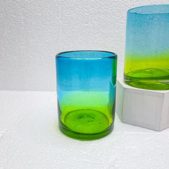 RECYCLED MARGARITA GLASS GREEN & BLUE - Picture 2 of 6